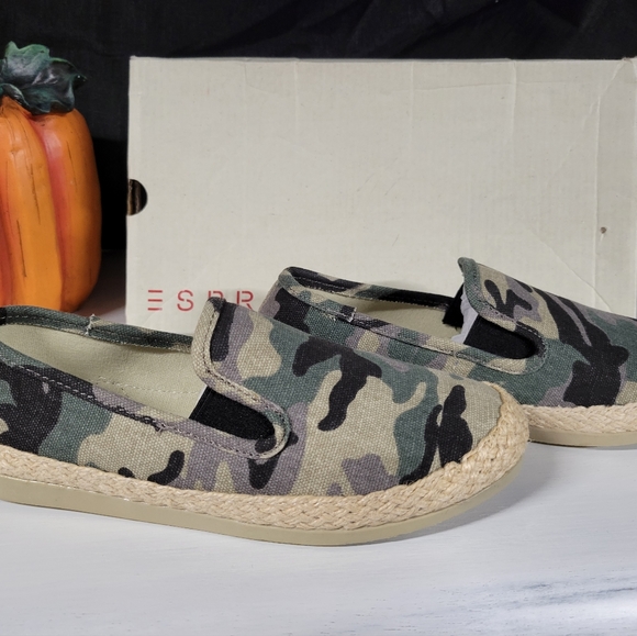 WOMEN'S ESPRIT ERIKA ESPADRILLE SLIP-ON SHOES - Picture 4 of 9